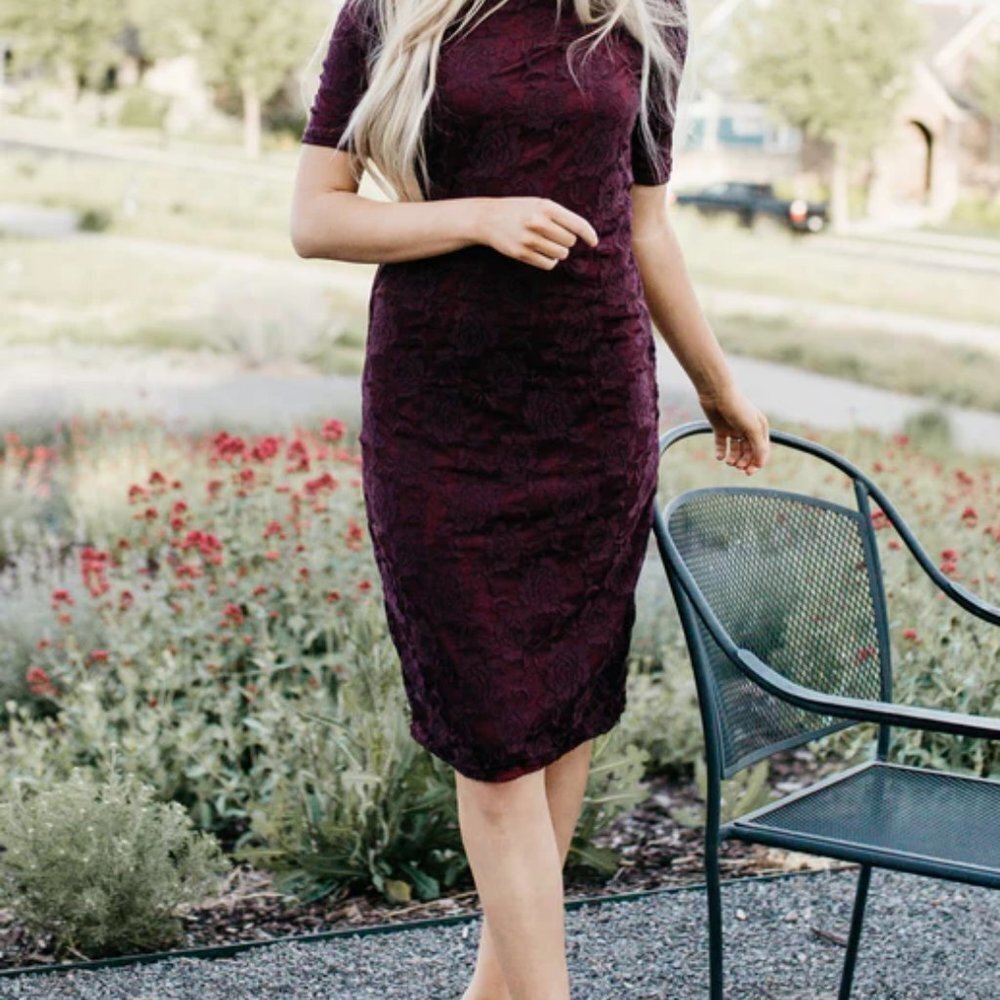 Never Worn Womens Lace Dress Weddings or Special occasion